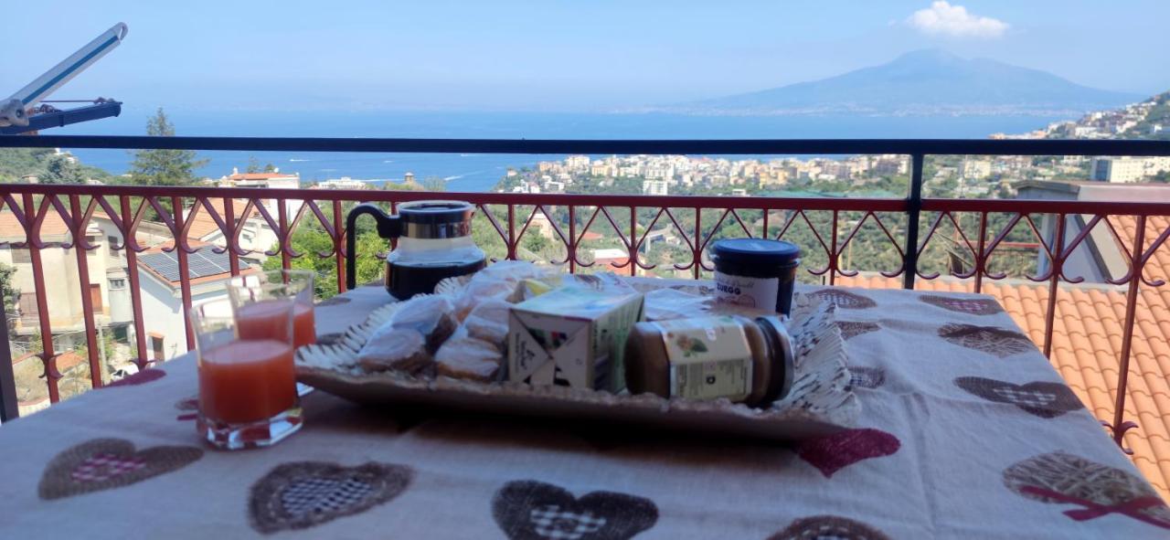 Margherita House Sorrento Vico Equense Exterior foto